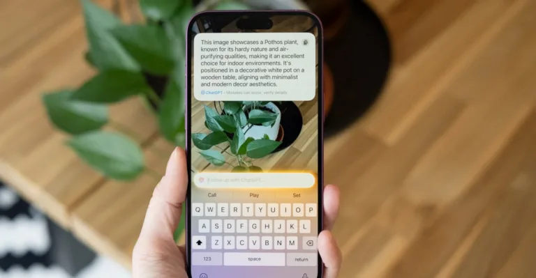 iOS 27 renderləri Siri üçün geniş yenidənqurma siqnalı verir