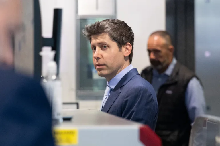 Florida OpenAI və Sam Altman-a qarşı ilk iddianı qaldırdı