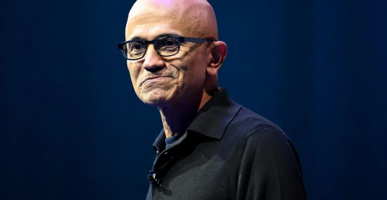 Microsoft 4,800 nəfərlik ixtisarla xərcləri yenidən tənzimləyir